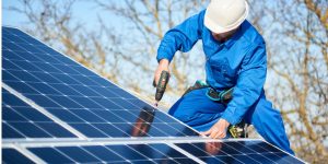Installation Maintenance Panneaux Solaires Photovoltaïques à Intres